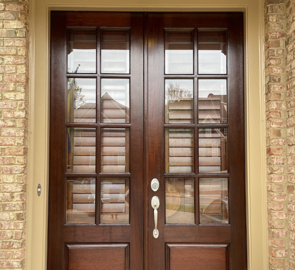 Efficient Wooden Door Refinishing in Houston Heights, TX