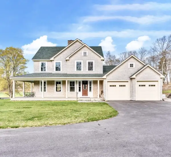 Custom Home Building in Douglas, MA