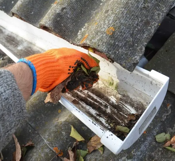 Gutter Cleaning Service in Edmond, OK