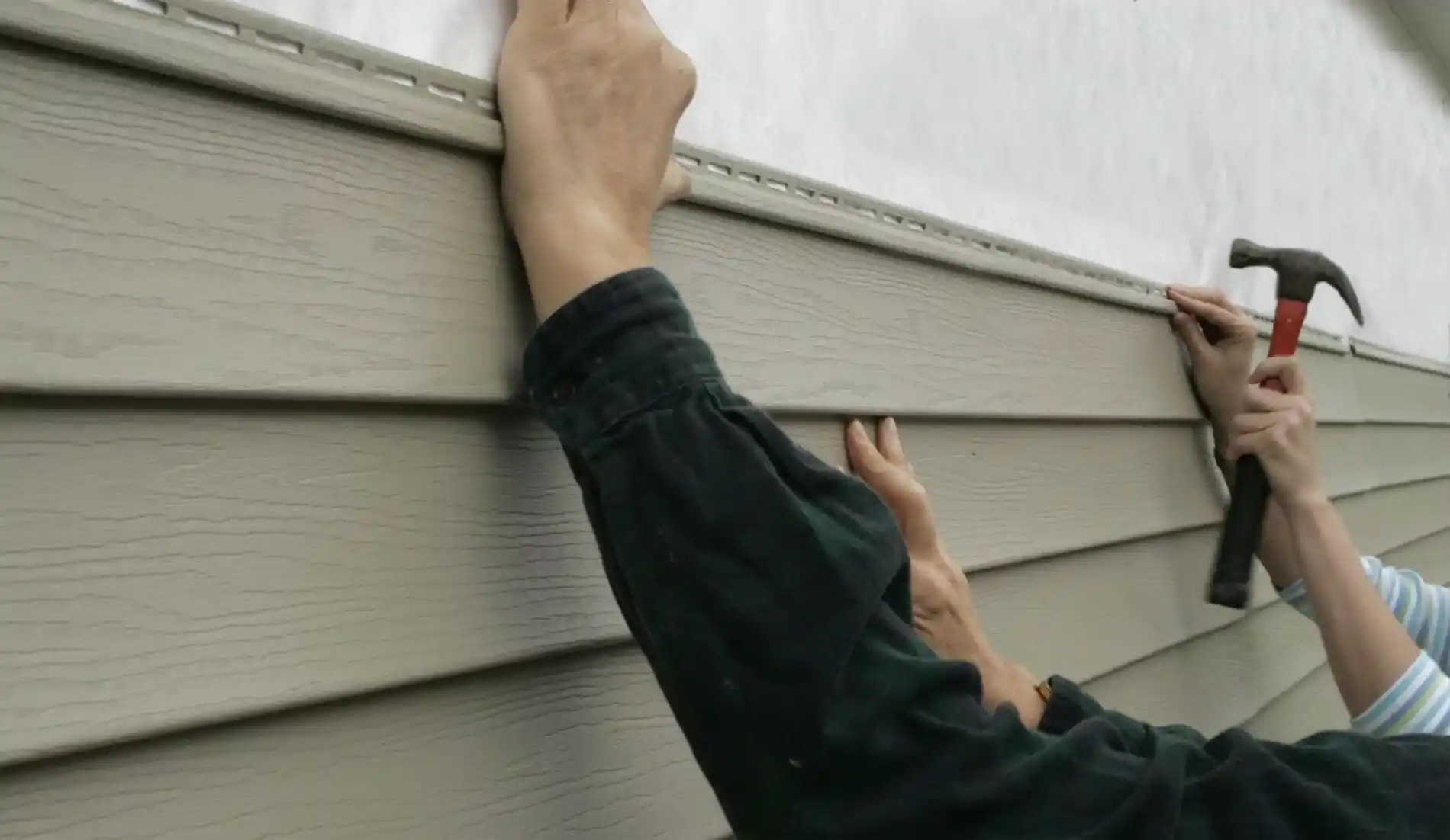 Siding Installation and Repair in Burleson County TX