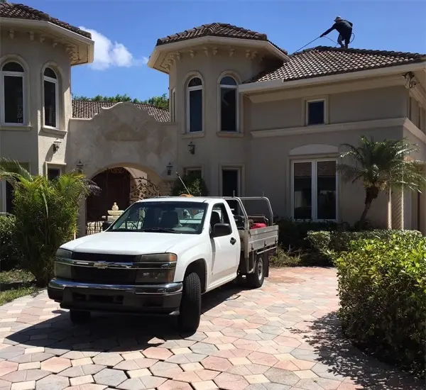 Affordable Roof Cleaning in Parkland, FL