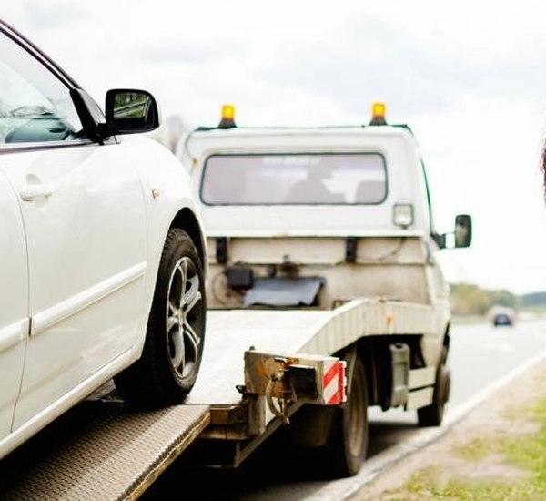 Professional Light Duty Towing in Apopka, FL